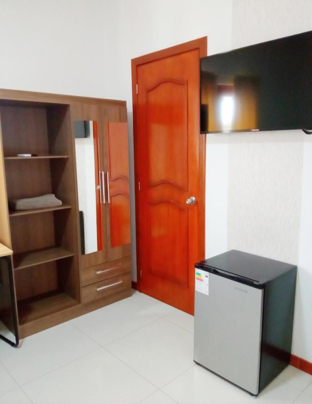 Deluxe Hotel Talara - A 5 Minutos Del Aeropuerto Y Plaza De Armas Chambre photo