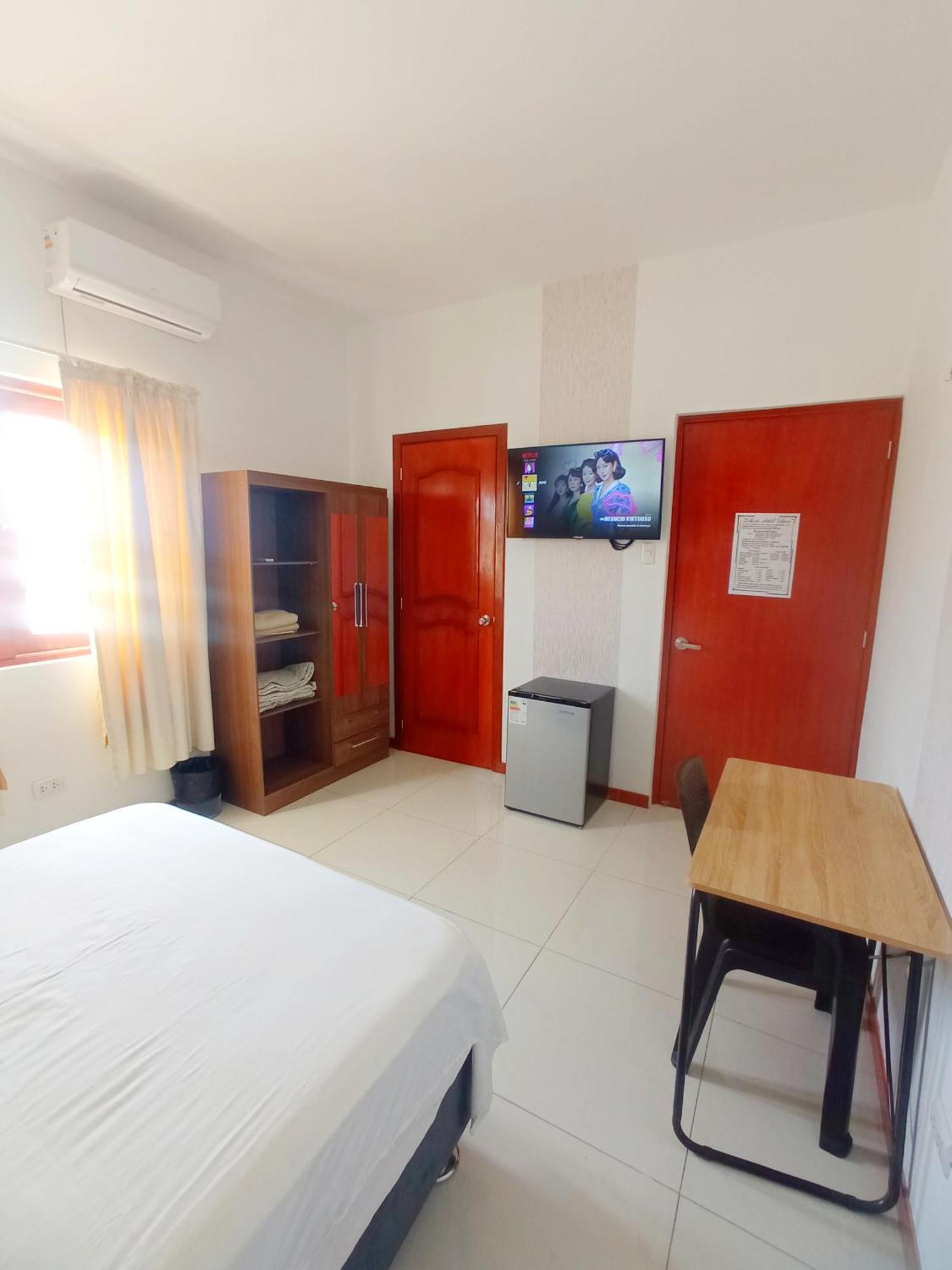 Deluxe Hotel Talara - A 5 Minutos Del Aeropuerto Y Plaza De Armas Extérieur photo